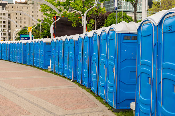 Best VIP or Luxury Restroom Trailers  in Rossville, TN